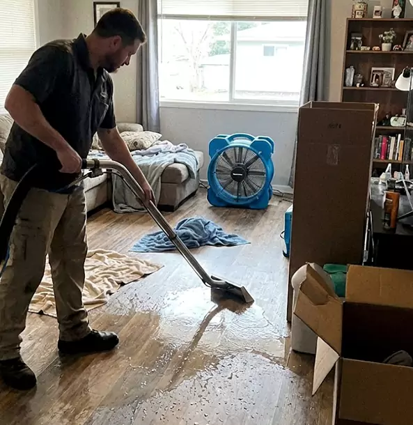 Why Ellenwood Chooses Ellenwood Restoration Pro for Water and Mold Restoration?